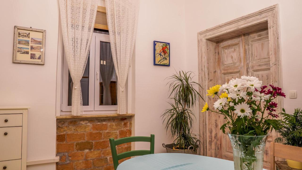 Appartamento Côté ensoleillé Pola Esterno foto